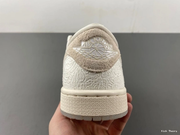 Kicked Out Shoe Store Chris Jordan Low FZ0455-200 Retro OG 1 Paul 0710
